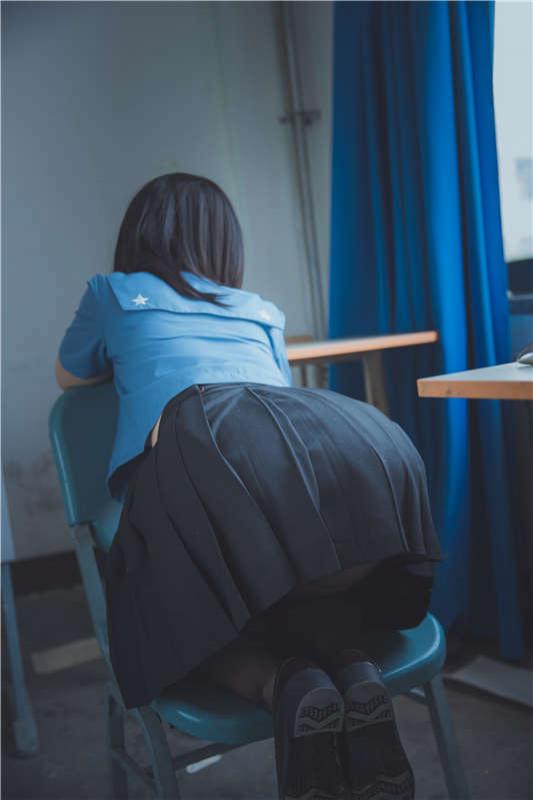 [精品福利]微博coser@从从从从鸾–课后教室的迷失少女[42P/293MB]-福利好好看