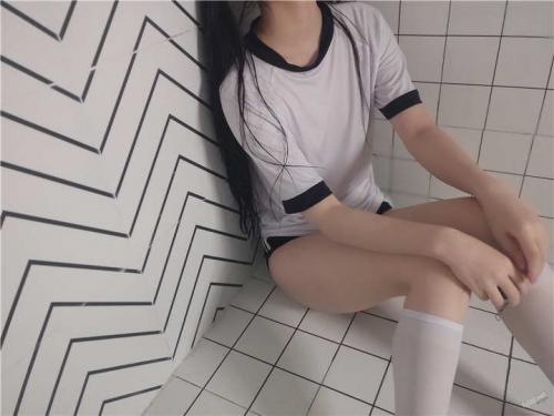 wink是可爱的wink–死库水少女[50P+1V/335MB]-福利好好看