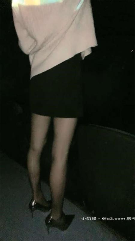 极品白虎主播@avove 深夜电影院的激战[3V/1.58G]-福利好好看