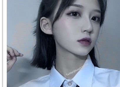 推特清纯少女[洛子惜kiss]大尺度私拍掰穴，超粉嫩-福利好好看