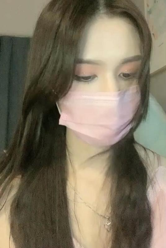 大眼女神尤物收费视频 1V-福利岛