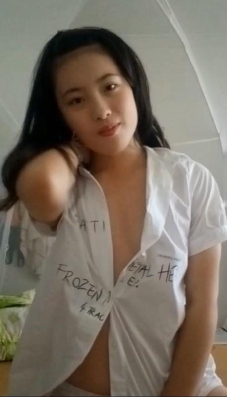 摄影师诱惑大二兼职模特自拍福利视频1V-福利好好看