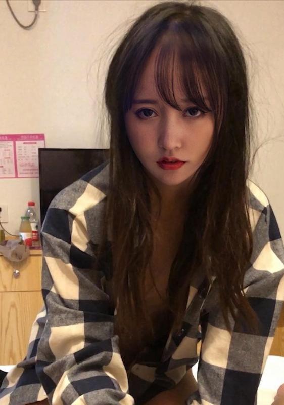可爱正点小萌妹诱惑福利视频1V-福利好好看