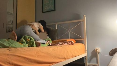 偷拍女友周末宿舍没人小伙和大二漂亮女友啪啪-福利好好看