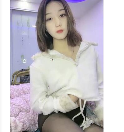 长相清纯嫩妹性感黑丝诱惑1V-福利好好看