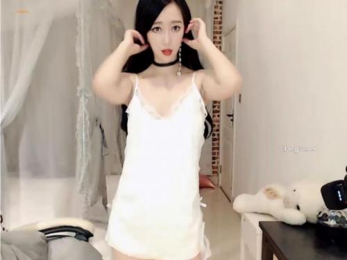 [ut-正爽]神似王丽坤的姐，掰起玉腿，大跳蛋-福利好好看