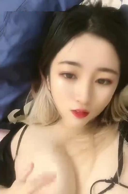 95后推特博主榨汁夏尺度私拍1V-福利好好看