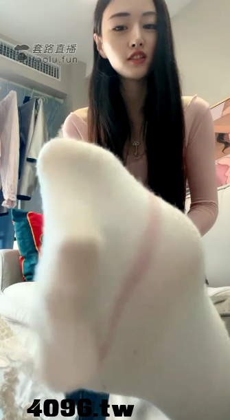 女神侮辱全家[2V365MB]-福利好好看