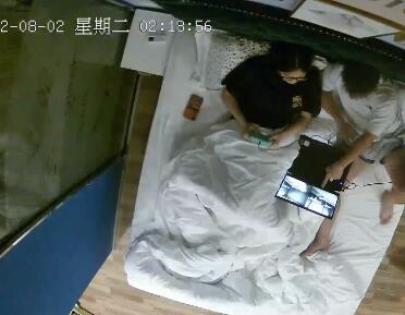 2022-8-3流出安防酒店摄像头TP两对男女年轻情侣玩69式-福利好好看