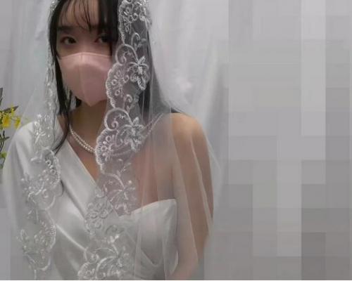 [极品TP]精品流出婚礼接待处TP新娘换装奶子和颜值都不错很有撸-福利好好看