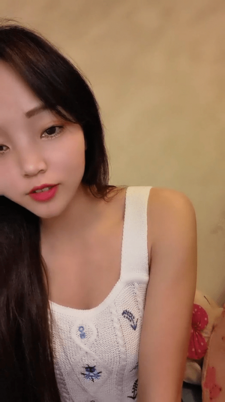 这麽女神级的清纯妹妹毛比我头发还多！[玛卡巴卡]！反差感贼强[MP4/1.86G]-福利好好看