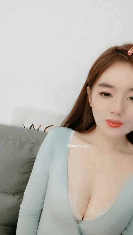 [山竹]绿播下海，露奶露B特写~颜值极高[MP4/3V/4.95G]-福利好好看