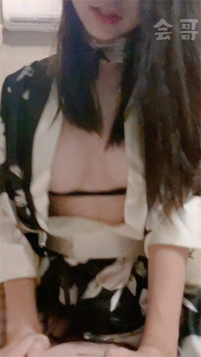 [极品约啪㊙️性爱日常]牛逼大神约炮极品美乳萝莉女友啪啪骚母狗口活不错骑乘鸡巴不停猛摇浪叫-福利好好看