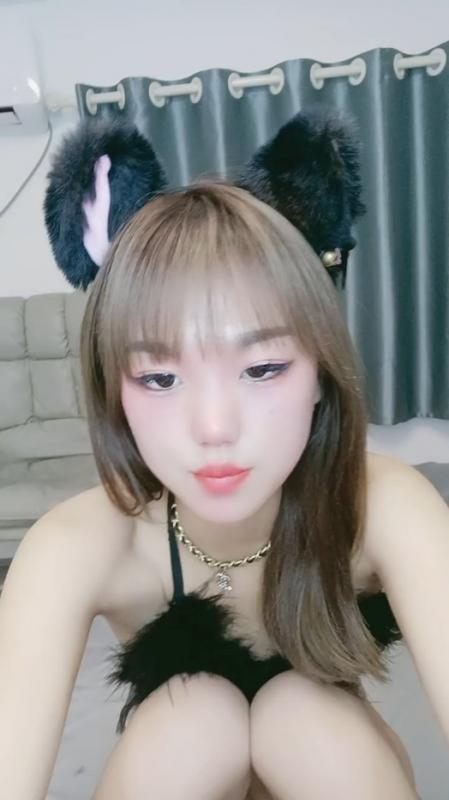 九头身170CM[木槿七七]美腿水蛇腰，搔首弄姿，倒立一字马[MP4/2.98G]-福利好好看