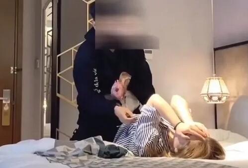 我要回家睡觉不要不要”对白刺激~反差丰满美少妇被PUA大神强推扒光啪啪嘴说不要内心兴奋不已边用淫语调教边爆肏强行内射-福利好好看