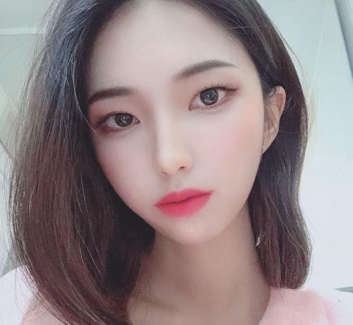 《泄密资源》韩国版果条果贷极品美女大尺度掰B私拍（八）-福利好好看