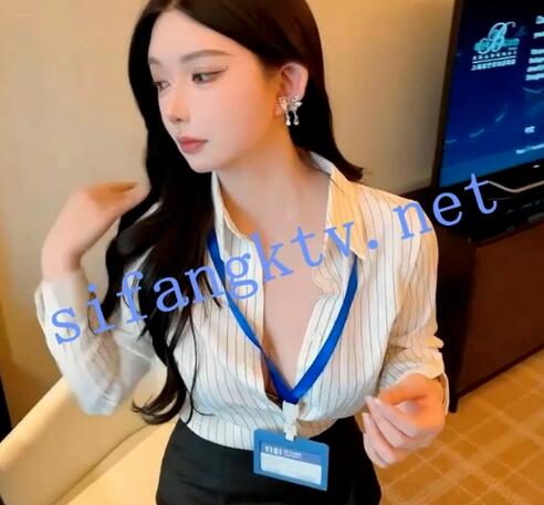 秀人视频林珊珊露乳晕白领办公室脱衣半裸反差婊自慰-福利好好看