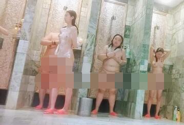 一起来洗澡的小妹妹,还让妈妈帮打沐浴露-福利好好看
