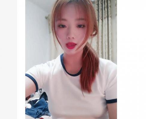 梨乃：精致的小太妹，卡哇伊，三点大秀，粉色肉棒插入小森林，一汪水喷出来！-福利好好看