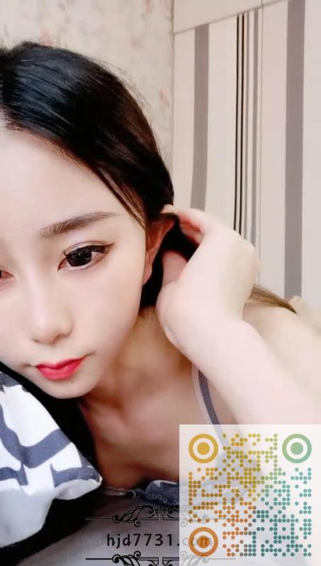 花式文胸大尺度直播06.26[QgVip/1V/379M]-福利好好看