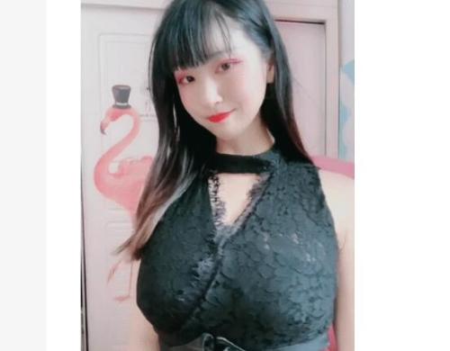 快手爆乳美少妇，身材美笑容美，勾魂的眼神，粉嫩的酮体十分诱人12V！-福利好好看