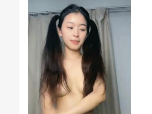 双马尾极品美女!粉嫩美乳!修长美腿高跟鞋,全裸扭腰摆臀,张开双腿假屌猛捅,浴室洗澡湿身-福利岛