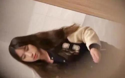 黑裙美女鲍鱼真肥阴唇真黑黑洞真大-福利好好看