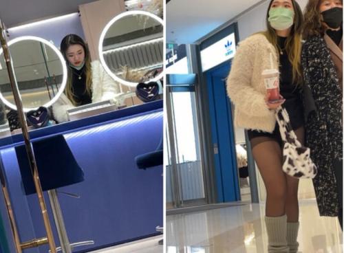 大神商场尾随T拍美女裙底风光UR级！黑丝骚货不穿内裤跟妈妈逛街两位眼镜小姐姐透明蕾丝内性感黑森林-福利好好看