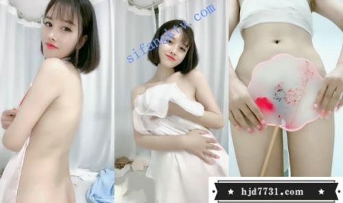 新下海古典美仙女~[迷你小公主]清风玉扇 优雅漏奶扒逼[D2lvp/1G]-福利好好看