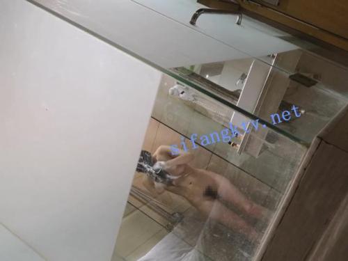 [精品偷拍]与女神炮友宾馆开房偷拍她洗澡身材完美-福利好好看