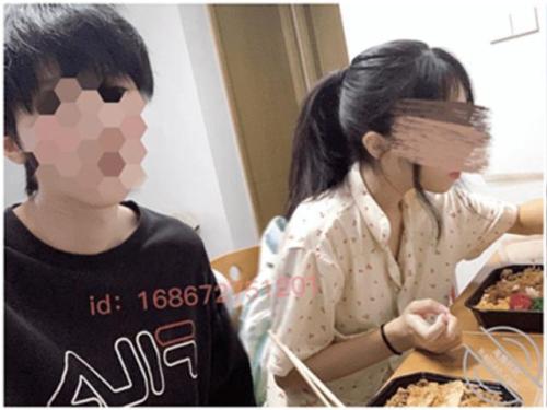 海角社区兄妹乱伦大神经常偷窥妹妹洗澡入魔妹妹极品无毛白虎和闺蜜聚会酒后醉搞熟睡妹妹第一次破处哭了一晚上-撸先生