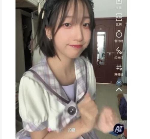推特萝莉福利姬JULES已退圈绝版福利视频一线天粉嫩鲍鱼-福利好好看