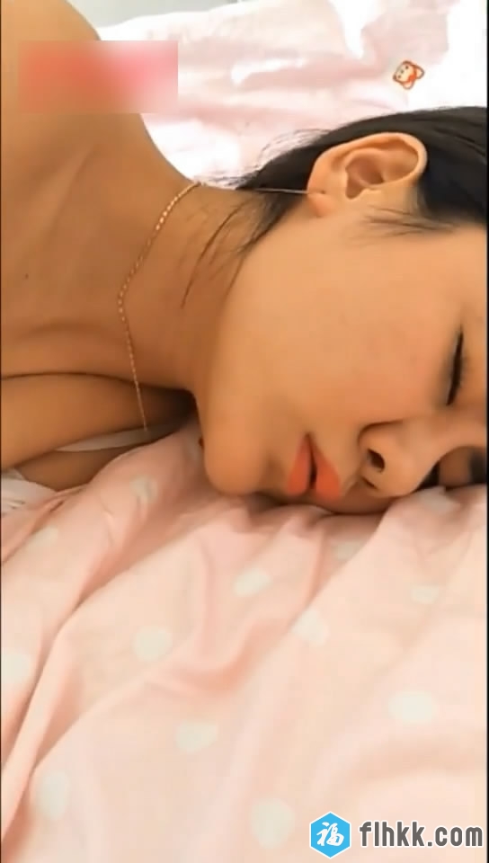 胸大性感的美女豆芽姐晚上喝醉酒误闯隔壁陌生男邻居家-福利好好看