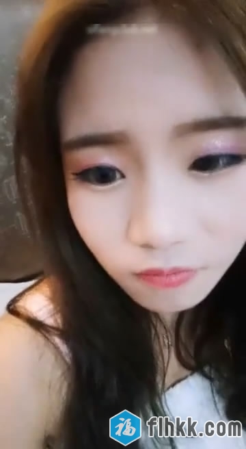 两个屌丝铁粉酒店约炮零零后网红主播小姐姐模仿AV自拍小电影对白有趣[700.1M]-福利好好看