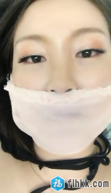皮肤白皙身材不错大奶子美女主播漏奶漏逼裸秀看着还挺嫩喜欢不要错过[382.4M]-福利好好看