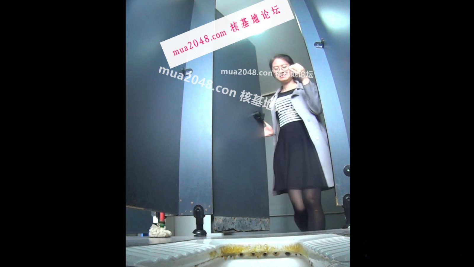 WC-坐盗市流出新系列国内某大学课间女厕TP合并24V6.4G-福利好好看