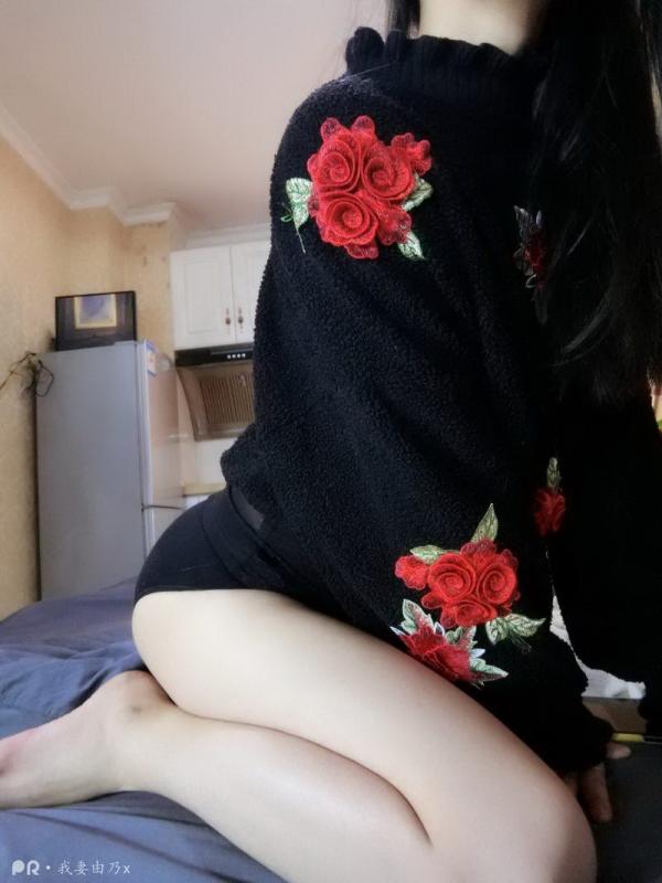 微博网红@我妻由乃 – 新内衣 [18P4V]-福利好好看