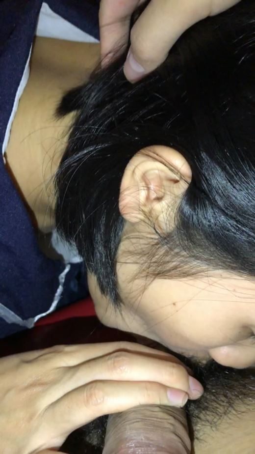 微博红人@[押尾猫]系类之学生装水手服吊带黑丝跪舔肉棒原版高清1V[246.94M]-福利好好看