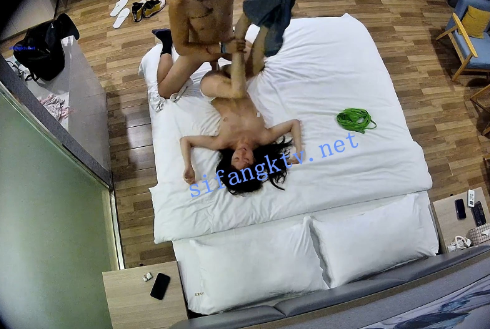 酒店偷拍迫不及待扑倒狂肏和洗澡后按住狂舔-福利好好看