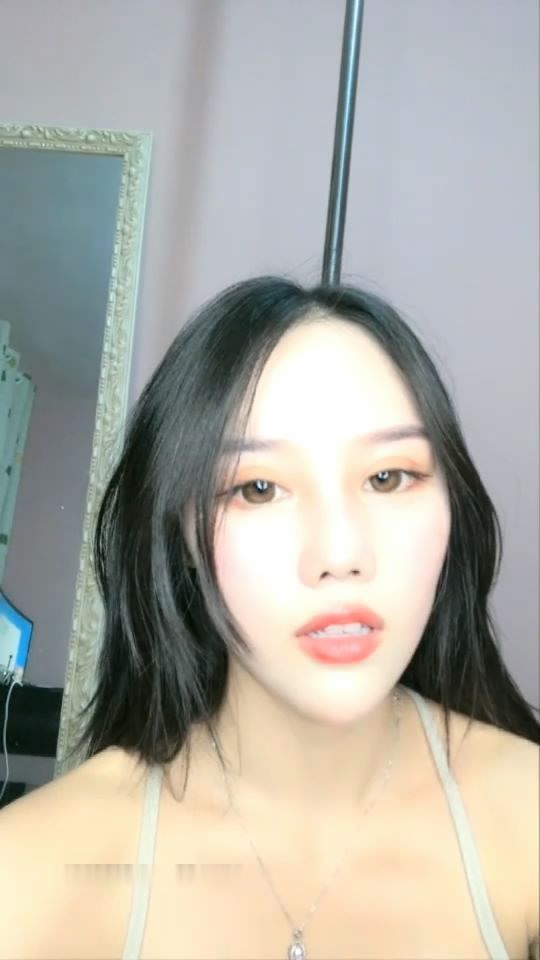 骚气爆乳妹子钢管舞秀黑色网袜高跟鞋扭动身材自摸奶子呻吟娇喘很是诱惑喜欢不要错过[735.73M]-福利好好看