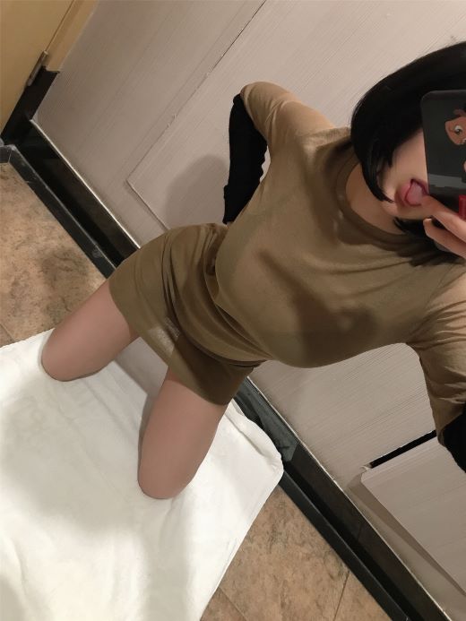 微博网红@巨乳萝莉福利姬[稚九酱]卫衣连体裙楼梯小黑衣四套合集原版高清（4V76P）[439.77M]-福利好好看