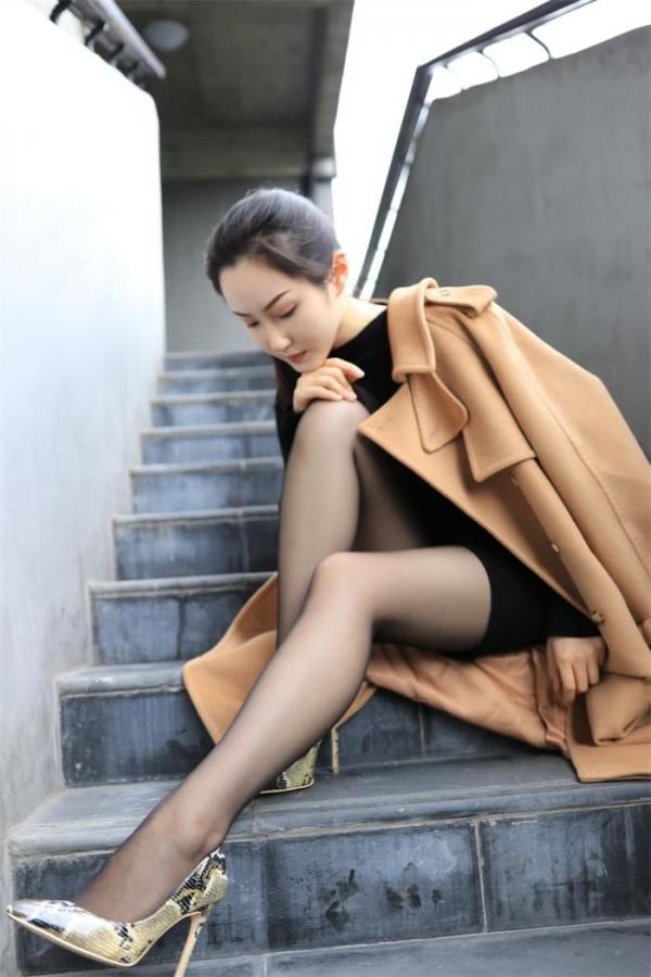 丝慕写真第019期模特：伊主管《和你有个秘密-丝密》[52P/71.2MB]-福利好好看