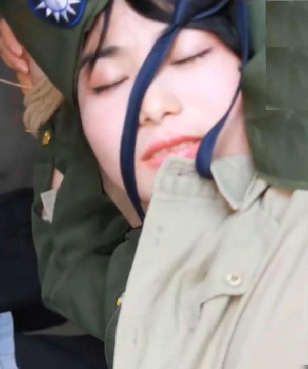 国产剧情巨作-美女深入匪窝身份暴露1V-福利好好看