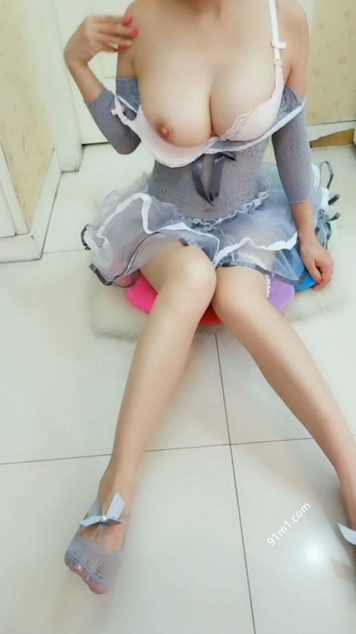 微博红人@巨乳（依酱酱）（09）情趣透明灰黑丝裙给男男口交后啪啪原版高清[521.23M]-福利好好看