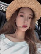 22岁海归美女硕士遭变态小屌丝下药迷晕，脱鞋舔脚趾。-福利好好看