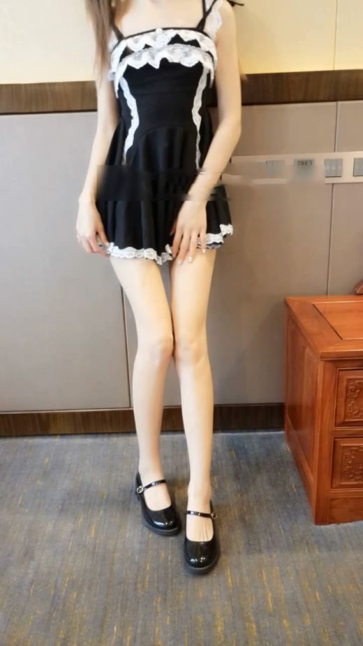 微博红人@[软萌萝莉小仙阿]（26）花边黑色裙性感小内内+透明硅胶抽插原版高清[539.33M]-福利好好看