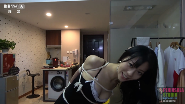 女孩被捆绑双手夜晚外出游街，大制作国产，普通话-福利好好看