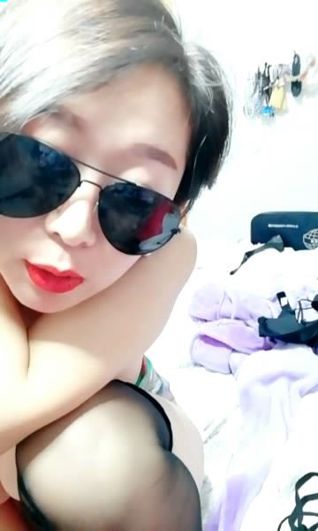 骚气墨镜巨乳熟女性感黑色内衣丁字裤喜欢慢慢玩跳弹道具自慰秀很是诱惑喜欢不要错过[482.76M]-福利好好看