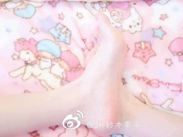 JK铃木希子-足控2期 [18P2V]-福利好好看