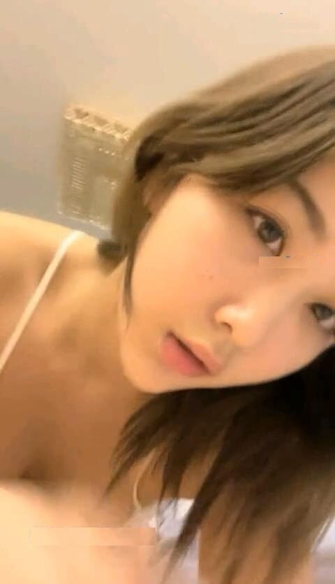 极品女神蜜桃珠珠大尺度福利视频 10V